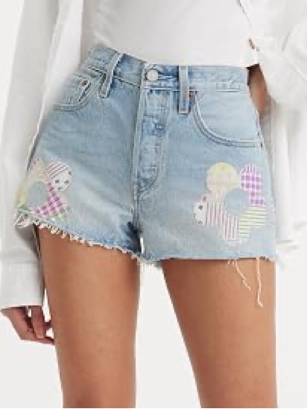 Levi’s 501 Denim Shorts in Fresh As A Daisy